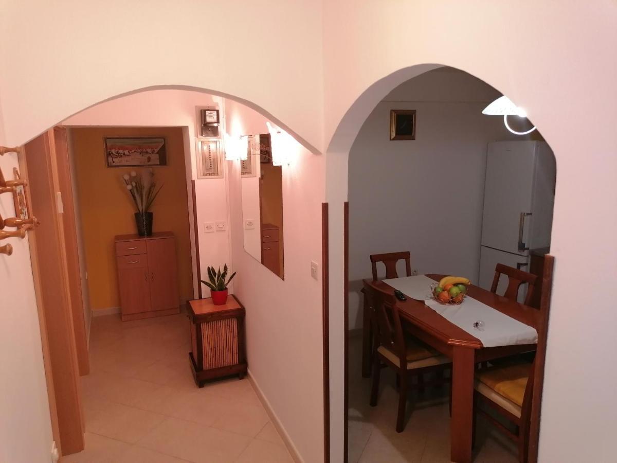 Apartman Bruna Новиград Екстериор снимка