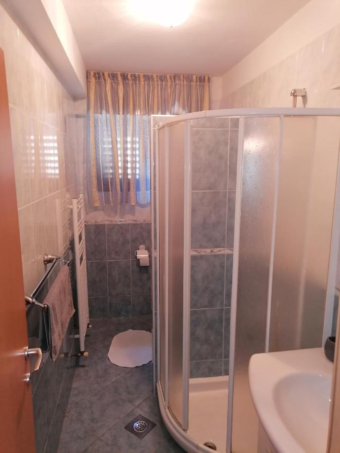 Apartman Bruna Новиград Екстериор снимка